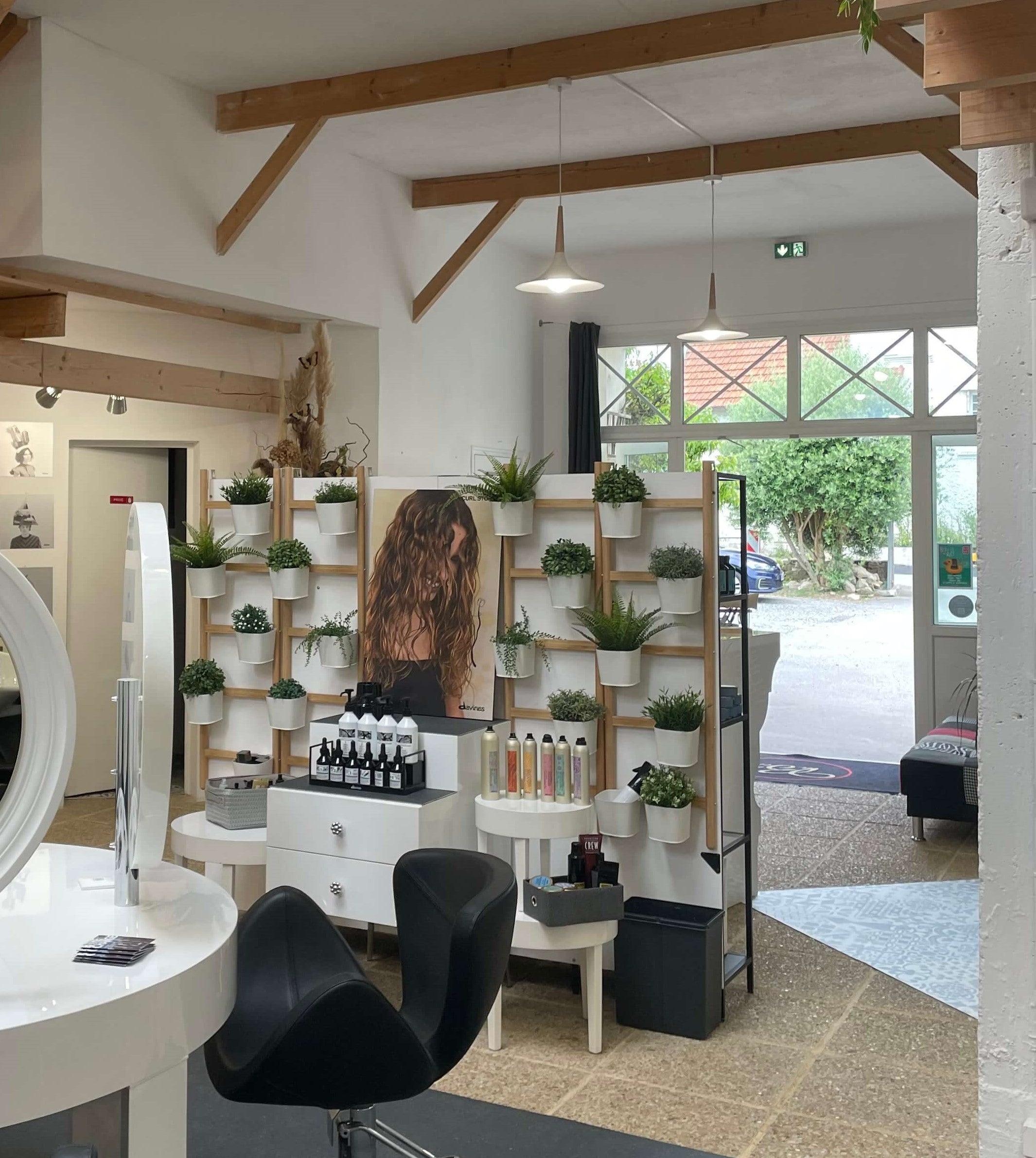 Projet personnalisé, institut de beauté, la baule, intérieur du salon